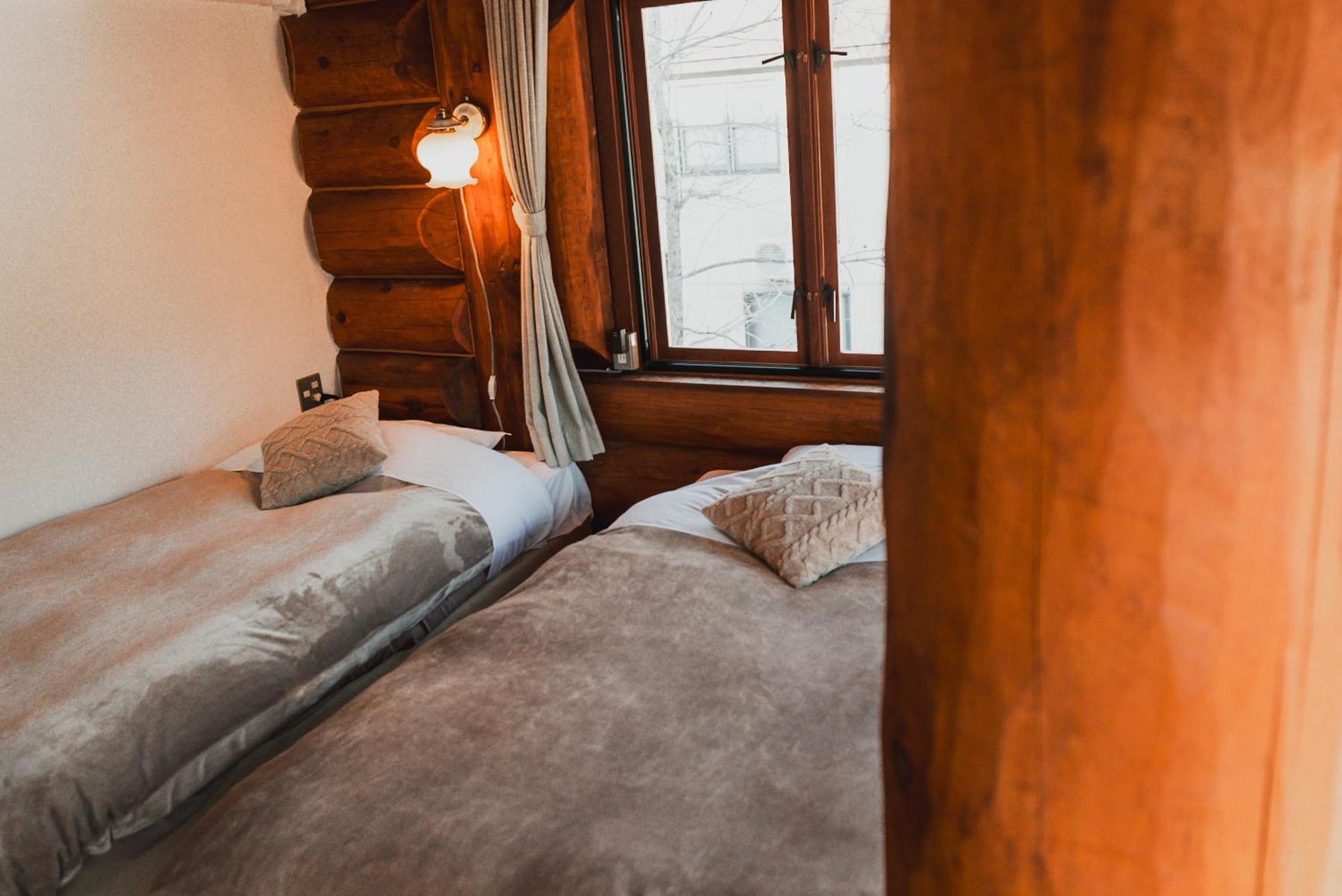 Hakuba Brownie Cottages Bagian luar foto